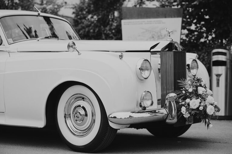 rolls royce, flower wallpaper, wedding car, antique car, flower, car wallpapers, nature, wedding, sw, black-and-white, bridal car, automobile, flower background, vehicle, classic, beautiful flowers, car, to marry, old, honeymoon